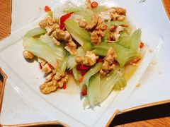 西芹桃仁-盐帮食坊•小河帮川菜(四川师大店)