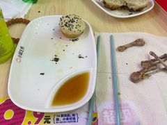 -小杨生煎(金山百联购物中心3楼店)