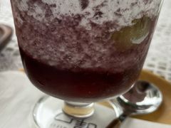 芝芝葡萄-几静cafe(基湖店)
