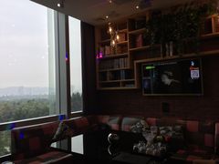 -乐宴KTV(华强北中航城君尚购物中心店)