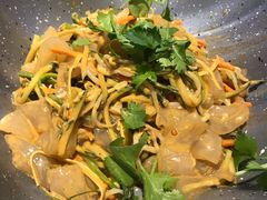 -95号酱骨·一块豆腐(展春园西路店)