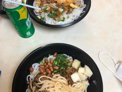 -莫老爷·正宗桂林米粉(南油店)