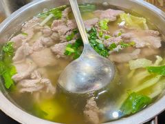 生烫嫩牛肉-冯烫烫跷脚牛肉·川菜小馆(武胜西街店)