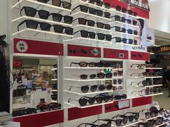 -美式眼镜·授权蔡司.依视路.尼康.豪雅.明月(人民广场店)