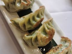 香煎韭菜饺-点红点绿茗点居(客村店)