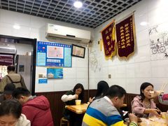 大堂-覃肥叔桂林米粉(粮道街店)