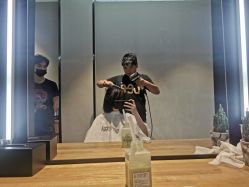 -塞巴斯汀SEBASTIAN专业美发店