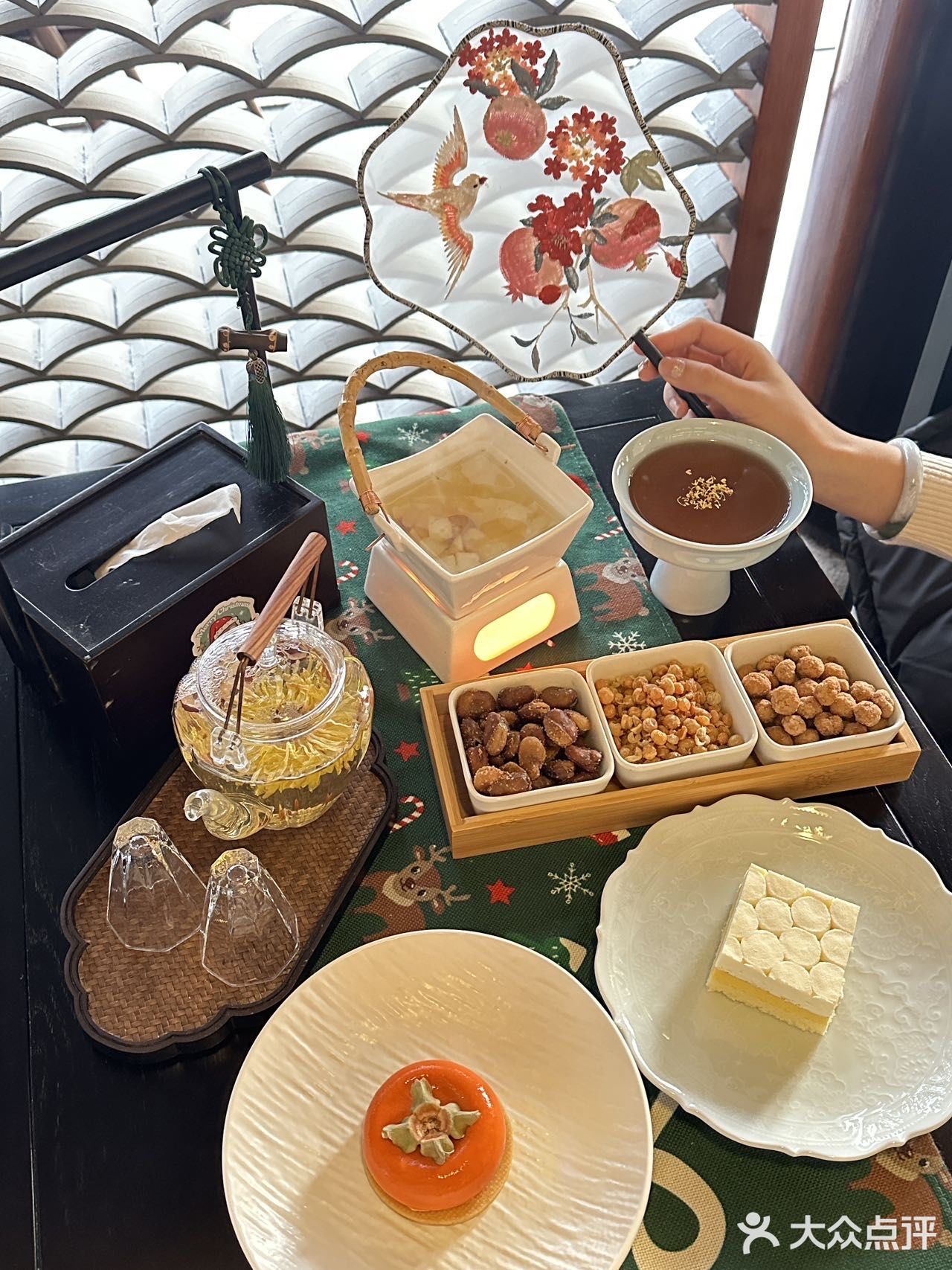 在古色古香的盘门喝下午茶