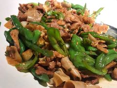 -费大厨辣椒炒肉(万家丽一店)