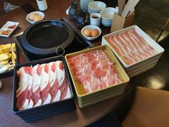 牛肩肉-鍋ぞう(新宿西口店)