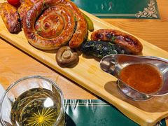 -米德维奇俄式西餐厅(西六道街店)