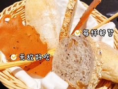-塞纳河法国餐厅(唐延路店)