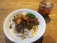 -牛八宝桂林米粉(八里庄店)