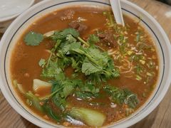 锅挑牛肉面-锅儿挑面馆