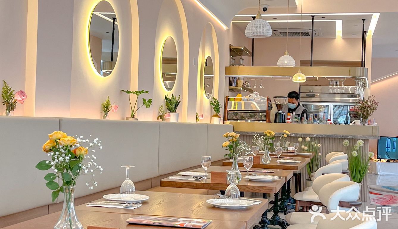 绿岛也太会了吧！北京路骑楼里的浪漫下午茶！