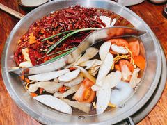 -四小区火锅·巷子里的重庆火锅(花照壁店)