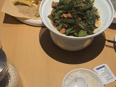 -关东小磨东北菜(上海长风大悦城店)