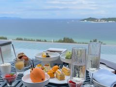-瑰丽酒店·海吧·天际下午茶·现场DJ·天台酒吧