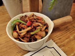 爽肉香爆野山菌-胡桃里音乐酒馆(下沙店)