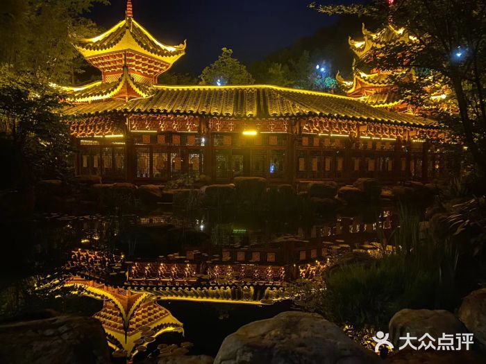 剑河仰阿莎温泉小镇图片