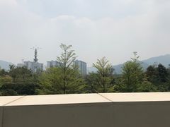 -广州市白云区图书馆