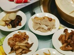 -天宜隆蘑菇宴火锅(石景山旗舰店)