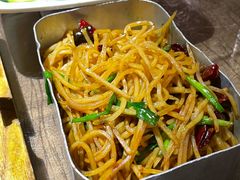 -东口码头·烧鸽子·鱼头泡饼·地方菜(金鹰悦城店)