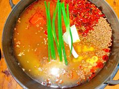 -四小区火锅·巷子里的重庆火锅(花照壁店)
