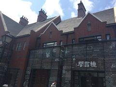 -钟书阁(松江泰晤士小镇店)