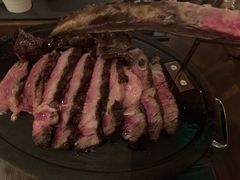 -恰餐厅及酒吧 CHAR Bar & Grill (北京丽都皇冠假日店)