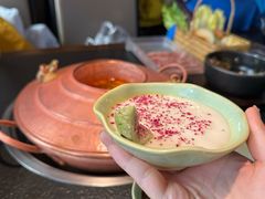 -菌自由丨野生菌火锅特色庭院餐厅(丽江古城店)