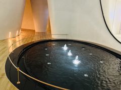 -涨巢·潮玩水疗局