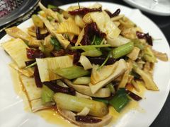 -瑞杰烧烤店·24小时营业(山东路店)