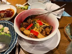 嫩江鲍鱼焖仔鸡-西湖国宾馆·紫薇厅