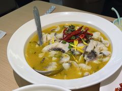 金汤酸菜鱼-吕氏疙瘩汤·海鲜新鲁菜(凯德mall新都心店)