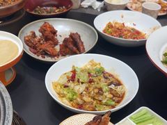 -阿瓦山寨·湘菜现炒·剁椒鱼头王(咸阳总店)
