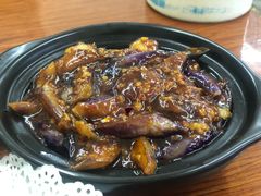 -胡子饮食店
