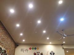 -超越炭火牛蛙火锅鸡(河东店)