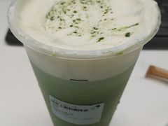 轻芝士奥利奥抹茶-喜茶(上海兴业太古汇店)
