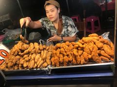 -席娜卡琳火车铁道夜市