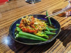 -蚝堡海鲜·威海菜·海肠捞饭·烧烤·亚洲吃蚝公司(幸福门店)