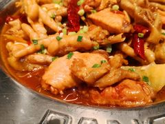 鸡爪煲-胖哥俩肉蟹煲(湖滨银泰in77店)