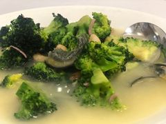 上汤西兰花-新吉士·上海菜(浦东LCM置汇旭辉店)