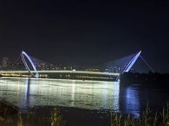 -南京眼步行桥