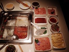 -海底捞火锅鲜切牛肉主题店(长寿路店)