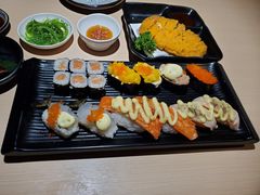 -万岁料理回转寿司(华贸店)