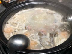 -大匠工房古船木艺术餐厅·猪肚鸡专门店(长白仙岛店)