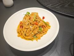 -艳阳天民俗村(公园路店)