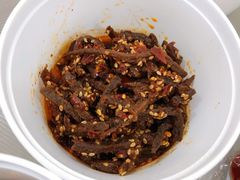 麻辣牛肉干-鑫记婆婆兔·兔头(春熙店)