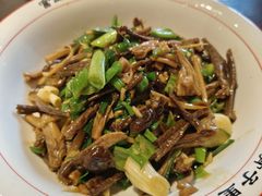 -富正毅三下锅·湘西韵味(天门山索道店)